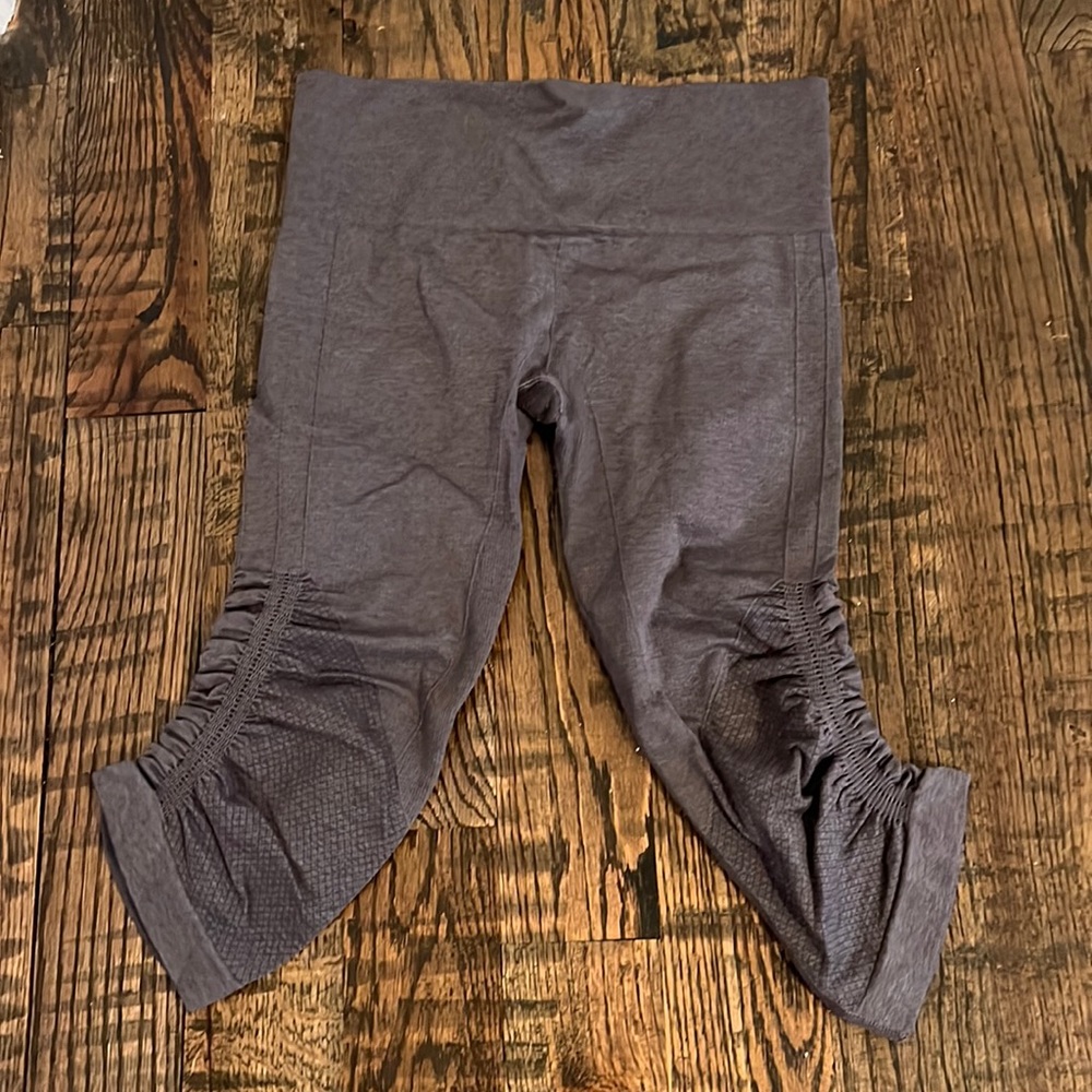 Lulu Lemon Crop Leggings